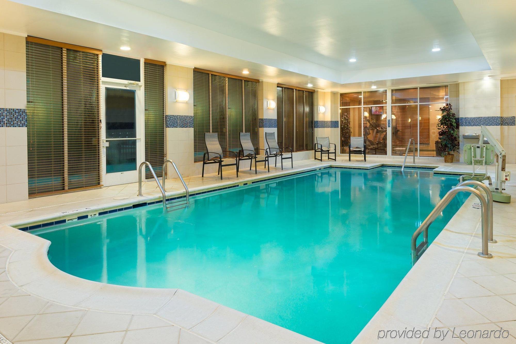 Delta Hotels By Marriott Colonial Heights Exteriér fotografie